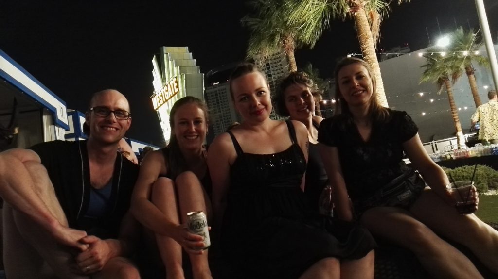 Jens, Cupcache, DIE, Supergrobi und Ninja in Las Vegas.
